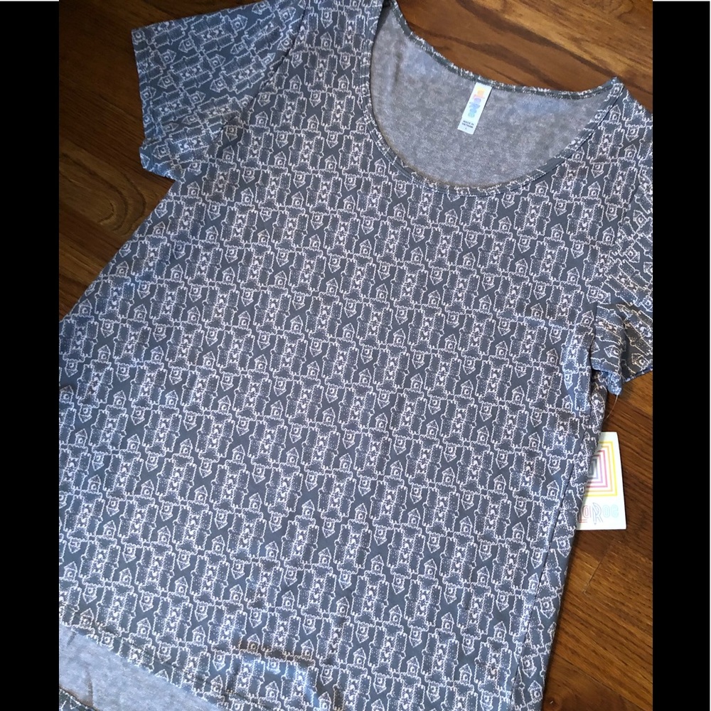NWT LulaRoe XL Classic Tee